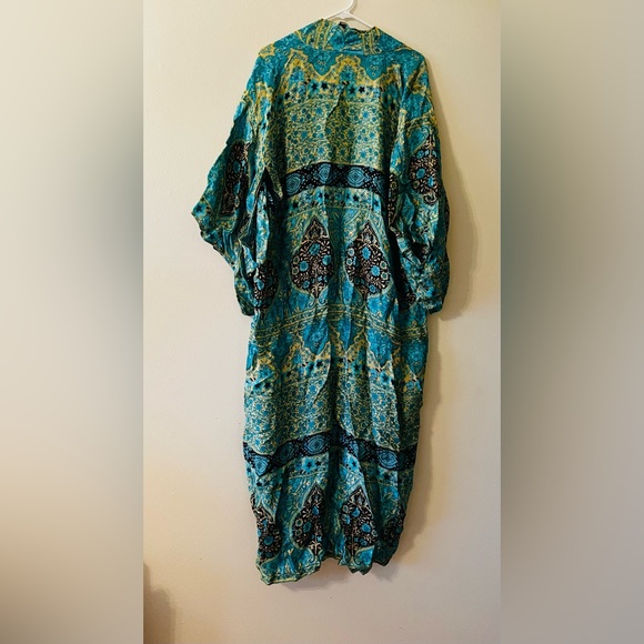 Sample Spell and the Gypsy Aloha Fox Kimono Turquoise OS - Picture 5 of 10